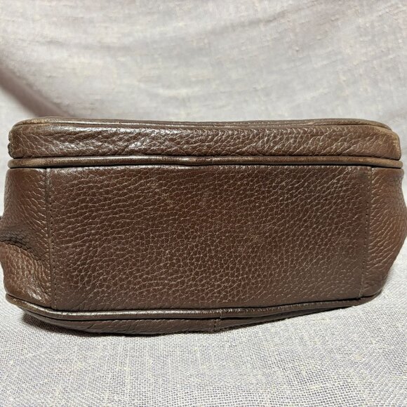 Aigner Crossbody - Picture 4 of 8